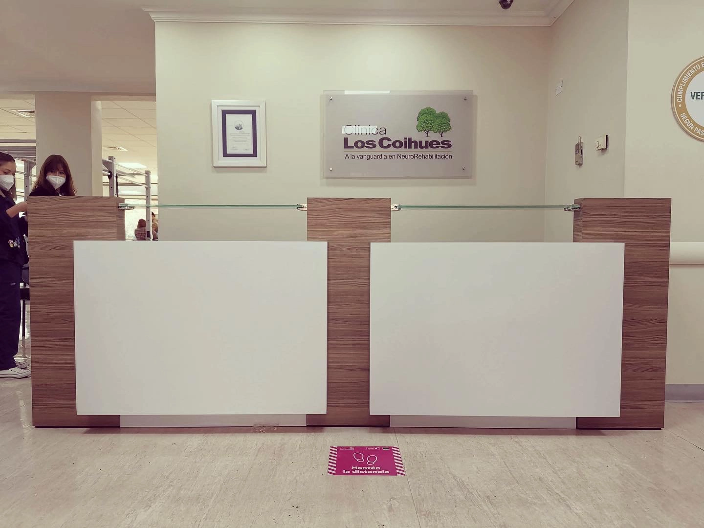 Mesón de Recepción Integral: Clínica los Coihues